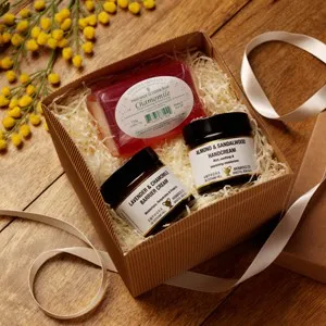 AMPHORA GOOD HANDS GIFT BOX